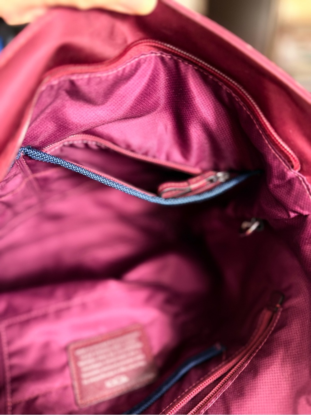 Tumi Voyager Plum Nylon Shoulder Bag, Leather Trim, 6 Pockets,Adjustable Strap - Picture 9 of 12